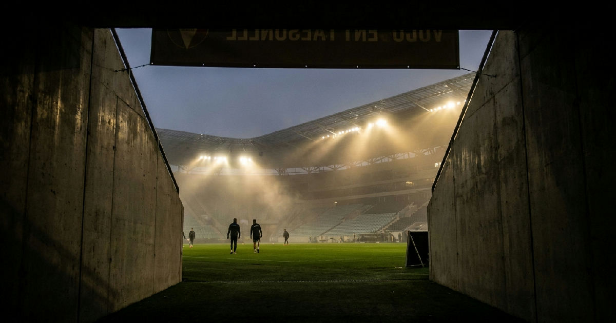 Ajax 2-2 PSV Eindhoven: De Klassieker Ends Level as Title Gap Holds Firm